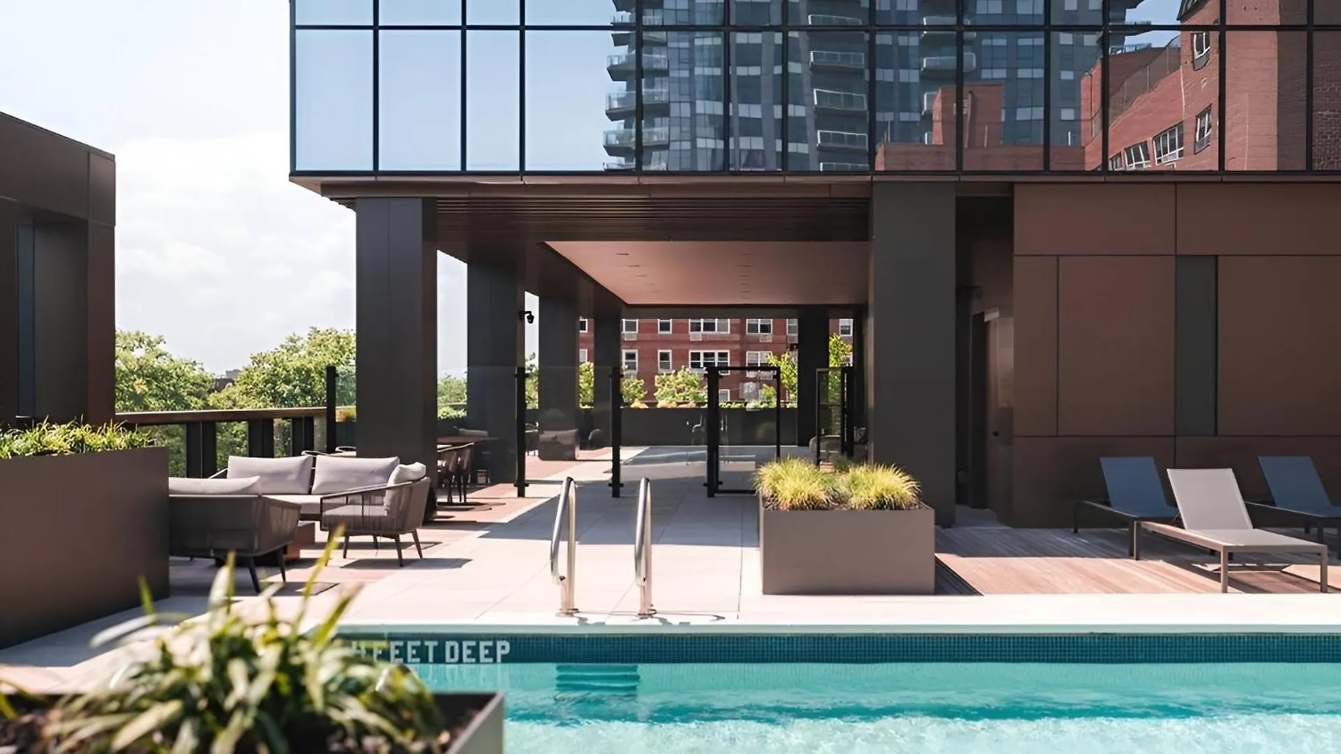 Discover Brooklyn Where Comfort Meets City Vibes New York 0*,