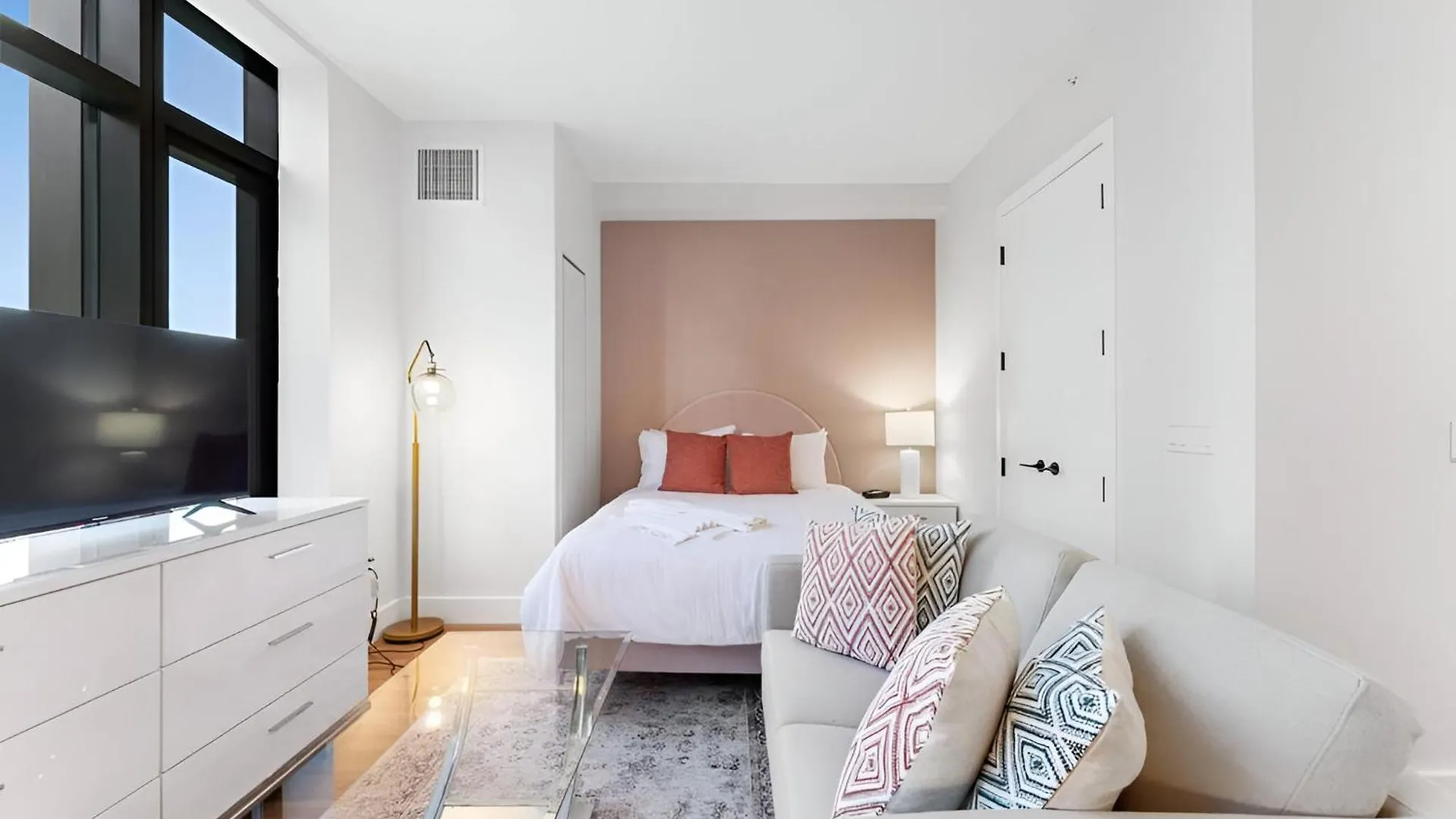Apartment Discover Brooklyn Where Comfort Meets City Vibes New York